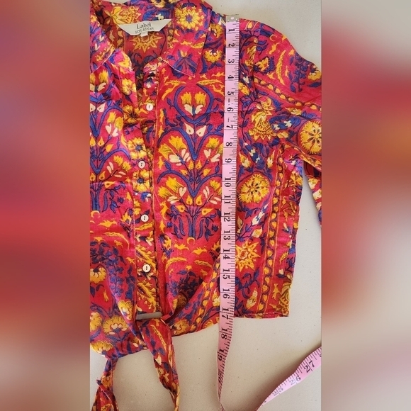 Label RituKumar Red Floral 100% Cotton Print Tie Shirt Women's Size Small. - Picture 3 of 7